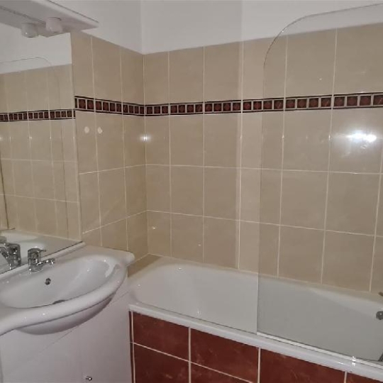 MAZALINE IMMOBILIER : Appartement | AOSTE (38490) | 44 m2 | 640 € 