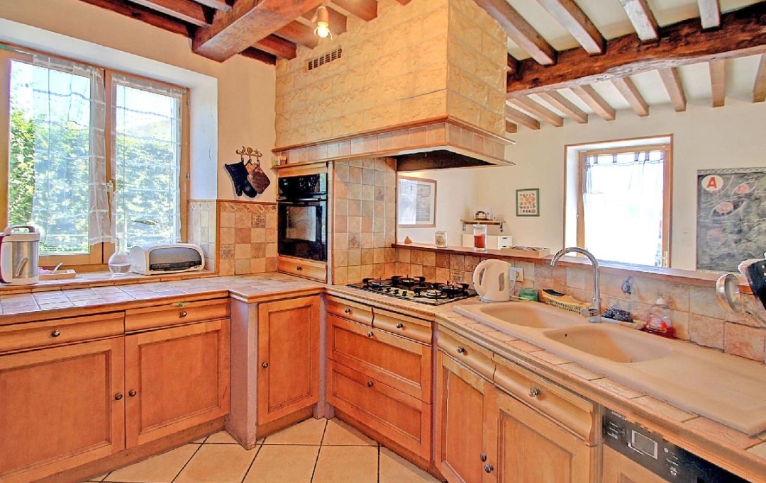 MAZALINE IMMOBILIER : Maison / Villa | LA TOUR-DU-PIN (38110) | 194 m2 | 350 000 € 