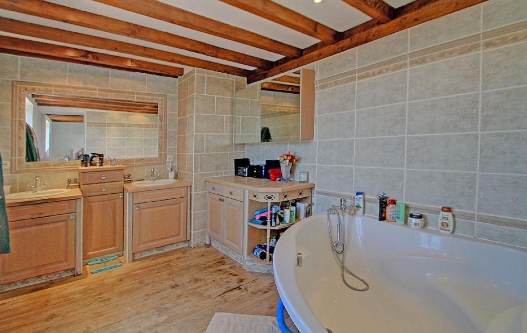 MAZALINE IMMOBILIER : Maison / Villa | LA TOUR-DU-PIN (38110) | 194 m2 | 350 000 € 