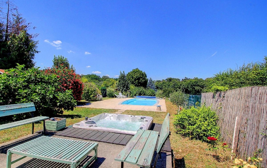 MAZALINE IMMOBILIER : Maison / Villa | LA TOUR-DU-PIN (38110) | 194 m2 | 350 000 € 